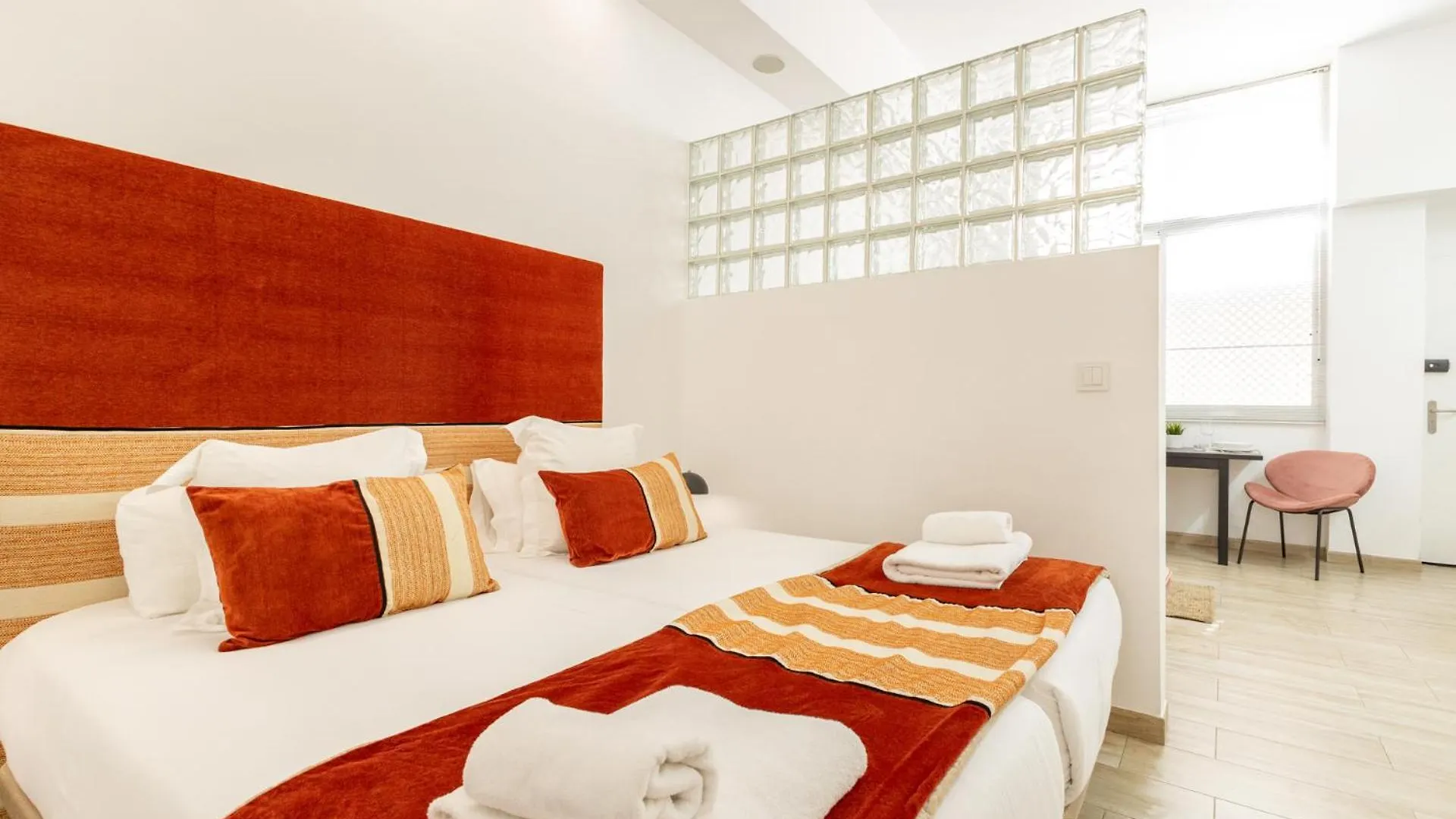 Isg Apartments Encantador Estudio En Alameda De Hercules Sevilla