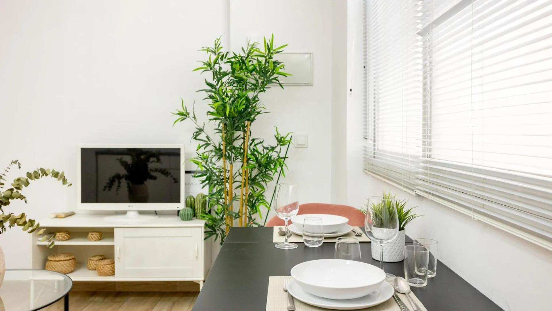 Isg Apartments Encantador Estudio En Alameda De Hercules 塞维利亚
